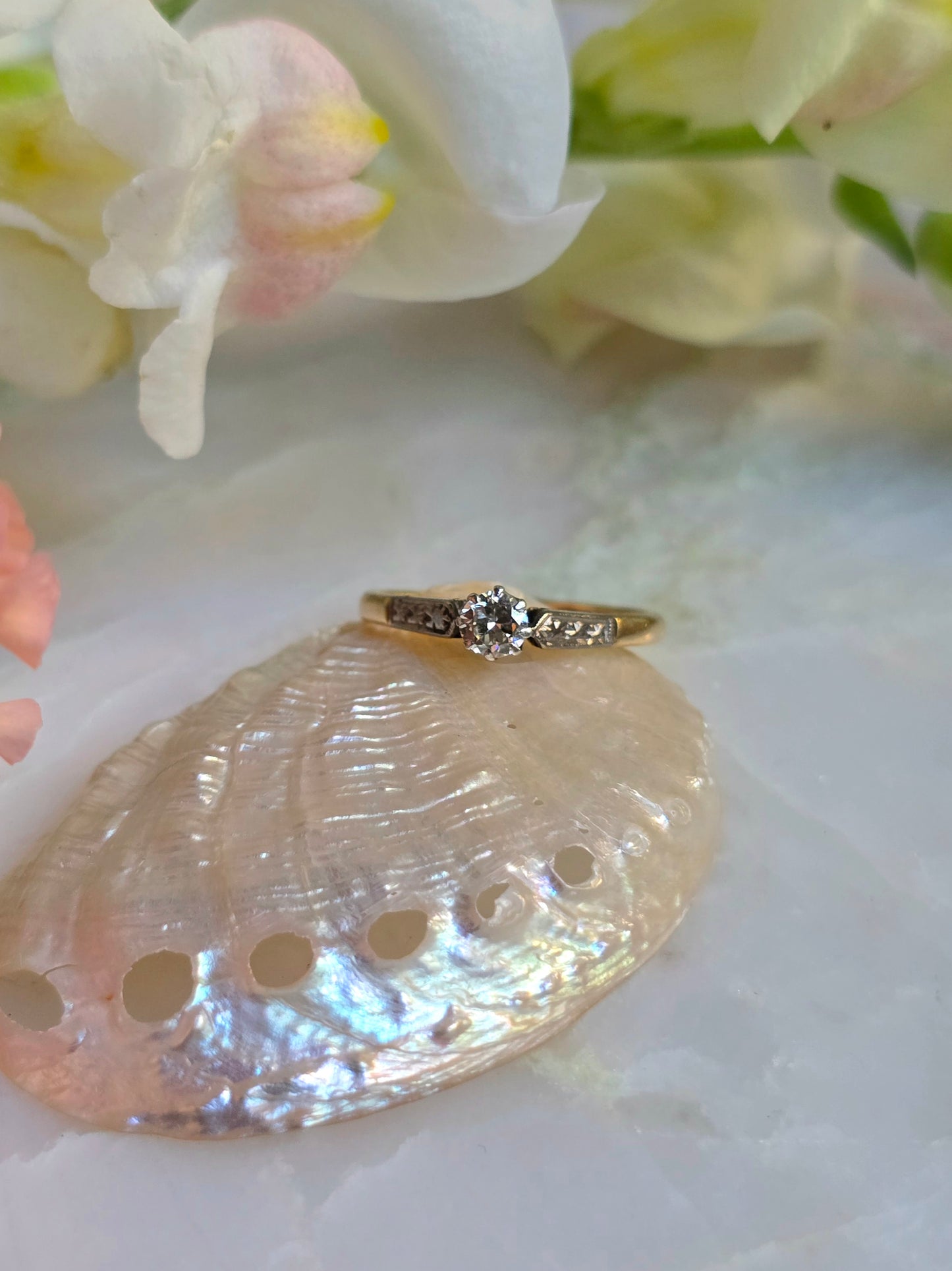 Antique British Deco 18k and Platinum Diamond Solitaire Ring