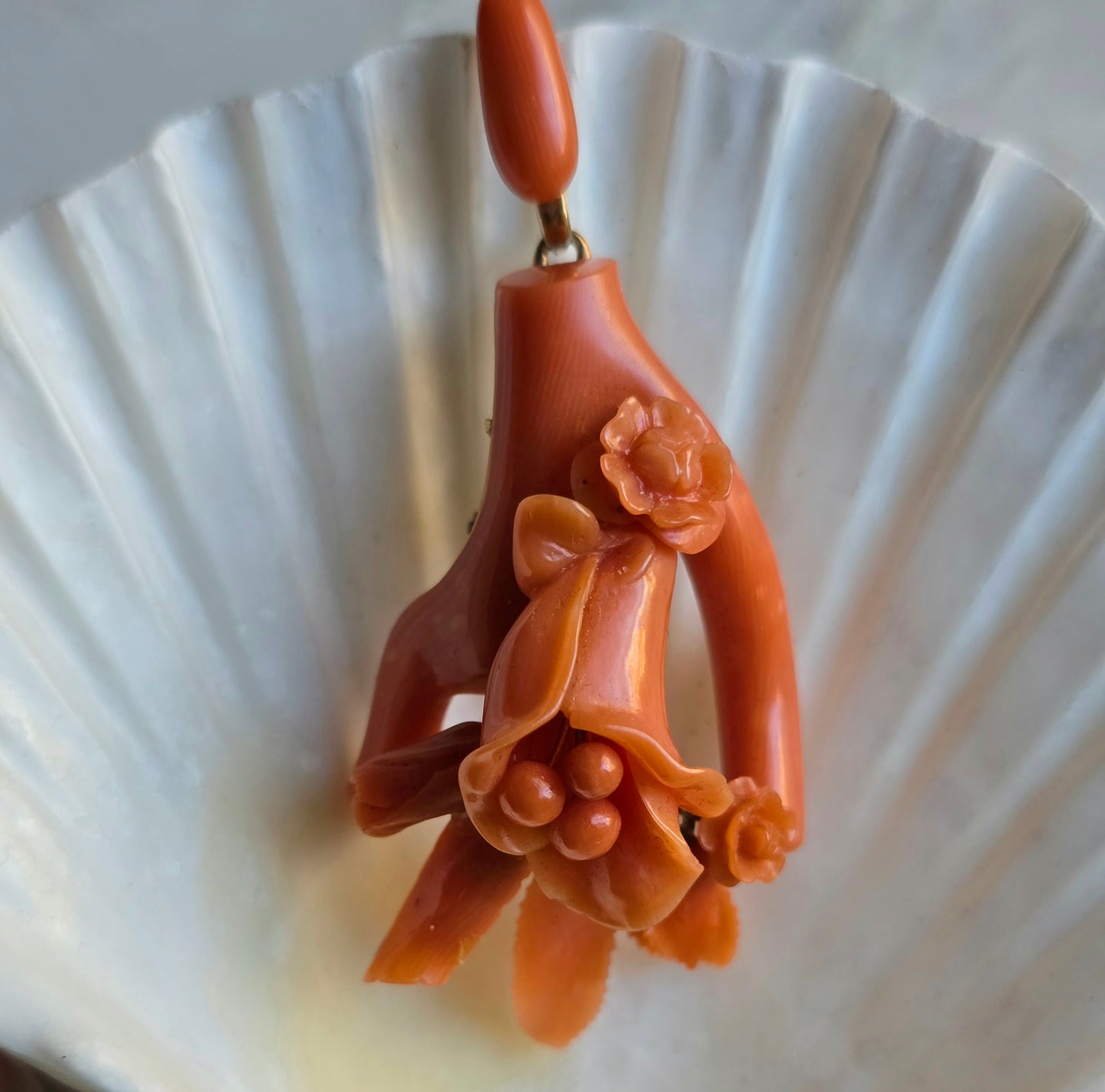Antique Carved Coral Calla Lily Pin/Pendant