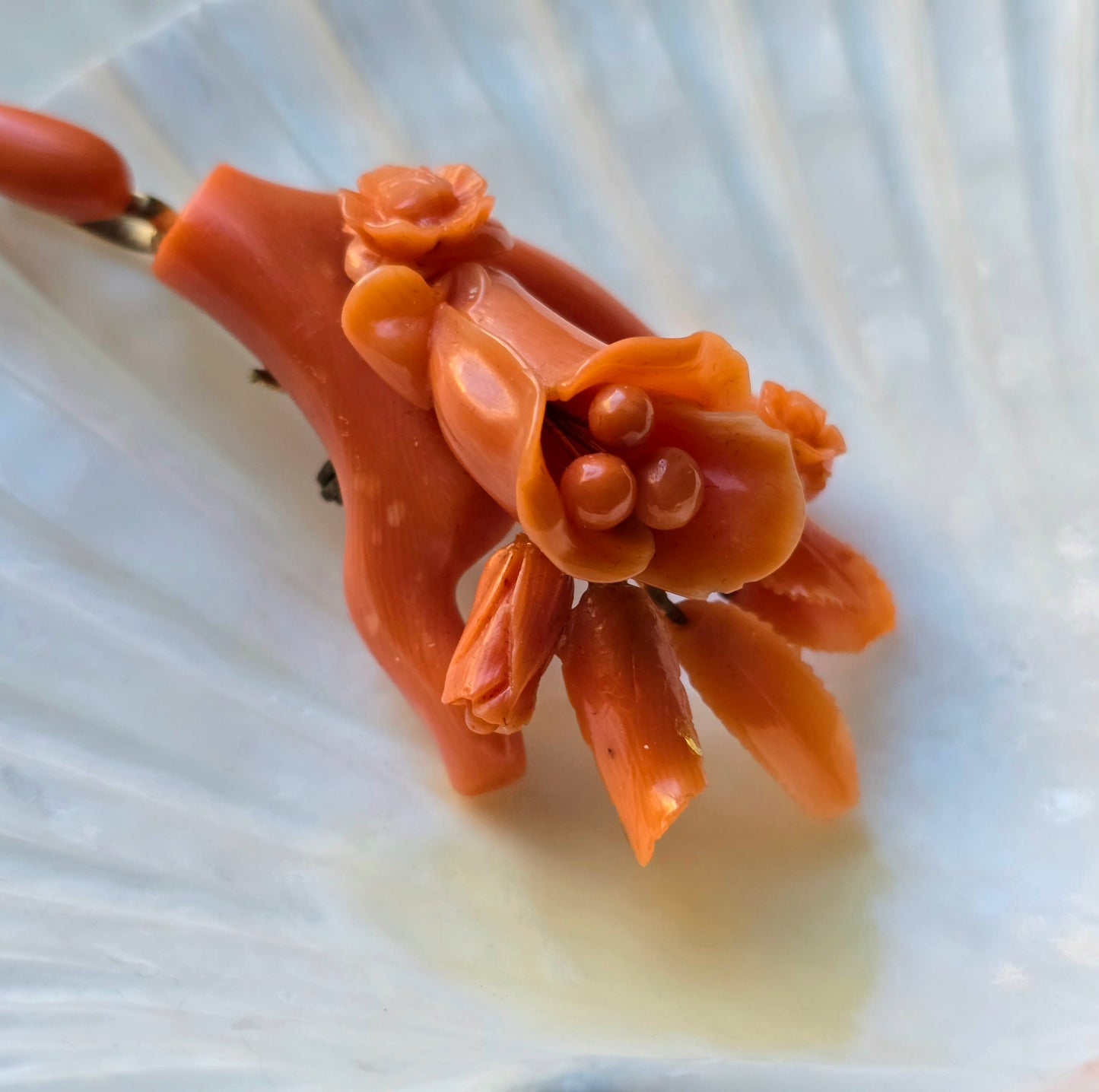 Antique Carved Coral Calla Lily Pin/Pendant