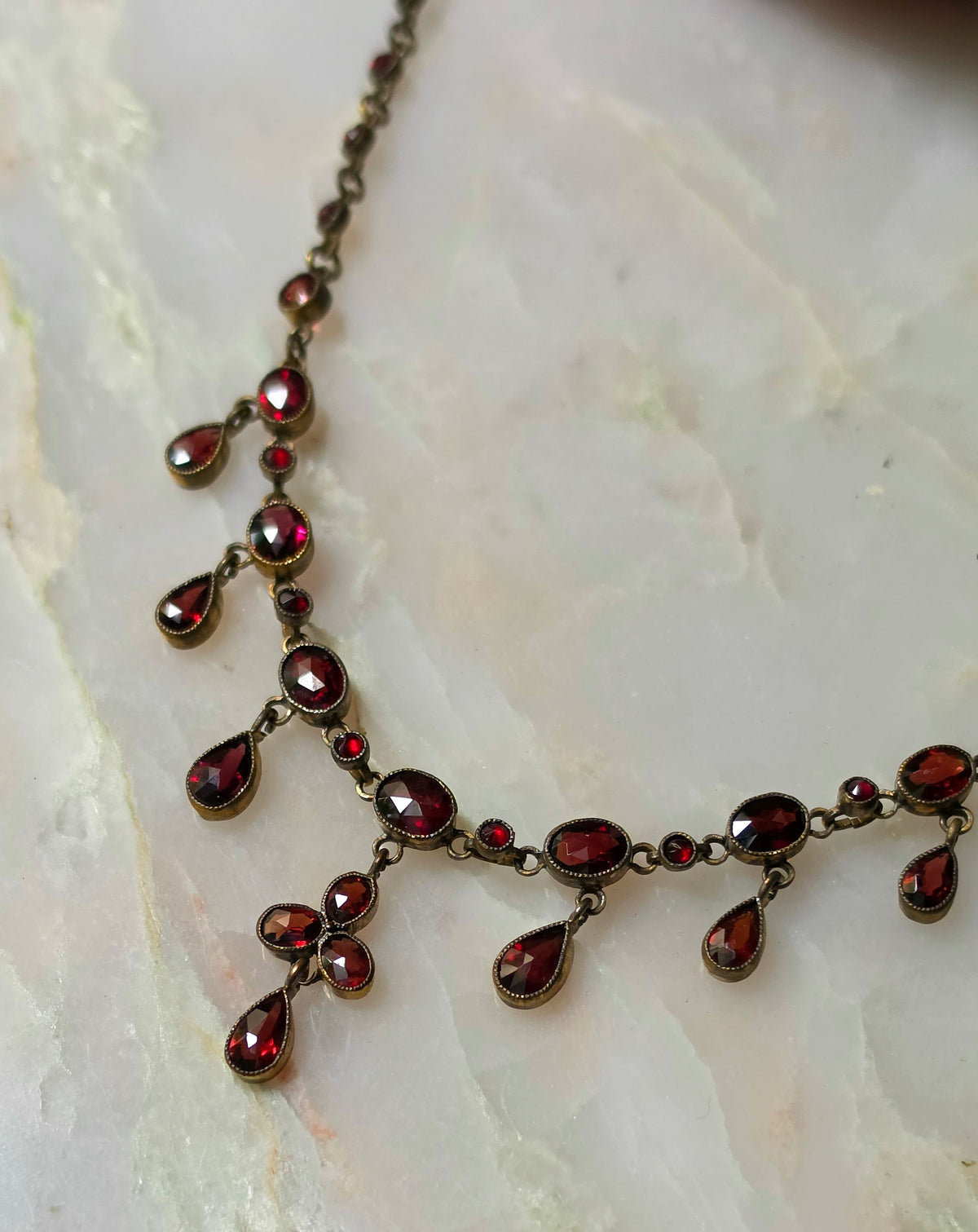 Antique Late Victorian/Edwardian Bohemian Garnet Necklace