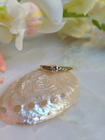 Antique British Deco 18k and Platinum Diamond Solitaire Ring