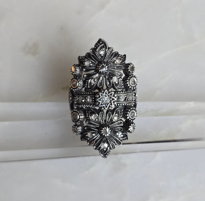 Antique Late Victorian/Early Edwardian Silver-Topped 18k Gold Diamond Ring