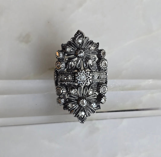 Antique Late Victorian/Early Edwardian Silver-Topped 18k Gold Diamond Ring