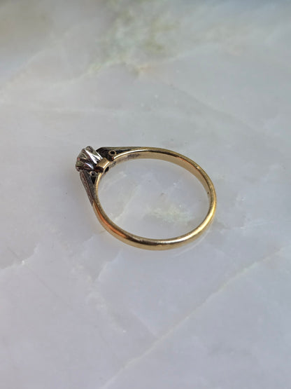 Antique British Deco 18k and Platinum Diamond Solitaire Ring